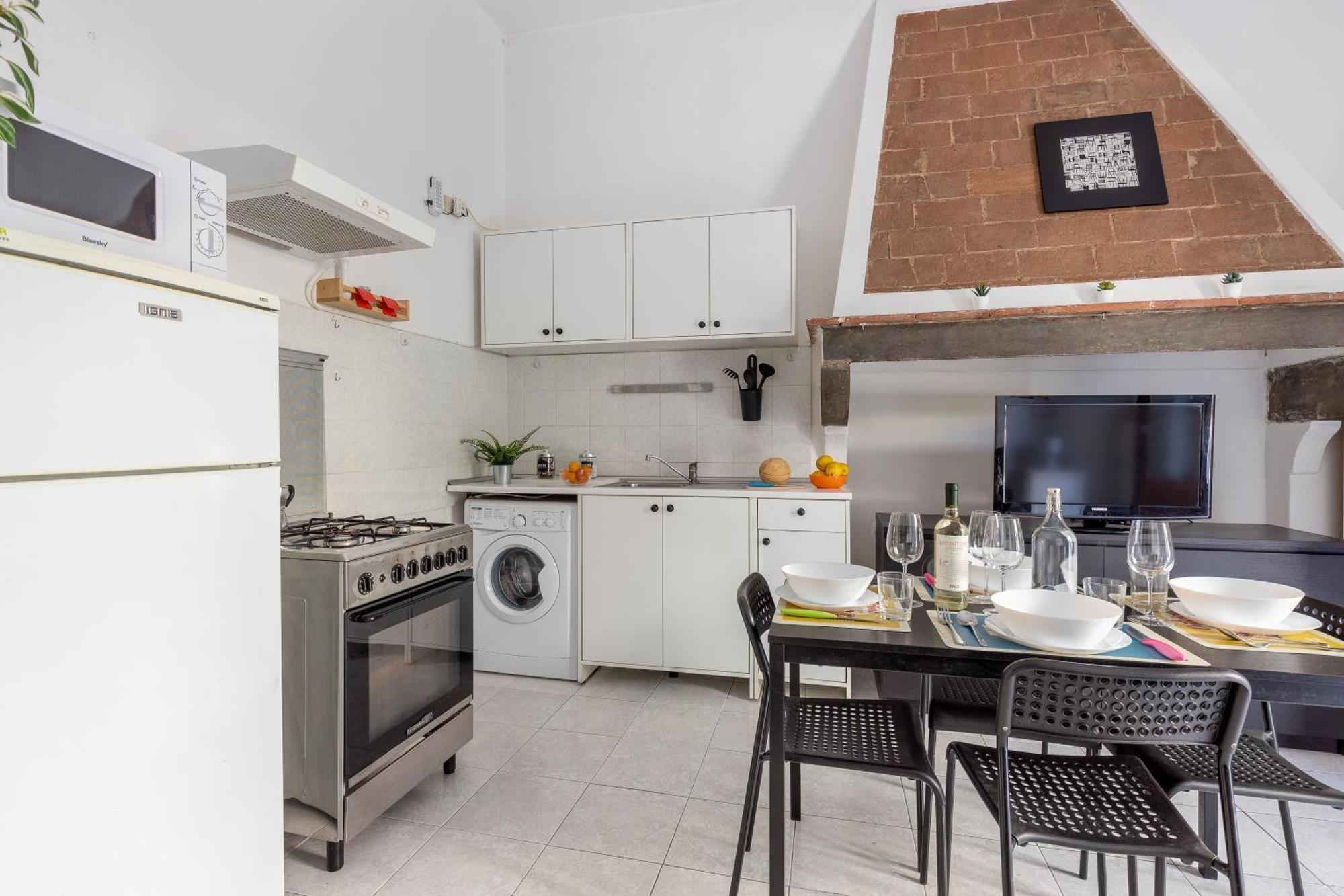 Pisa Bright Apartment Near The Airport Екстериор снимка